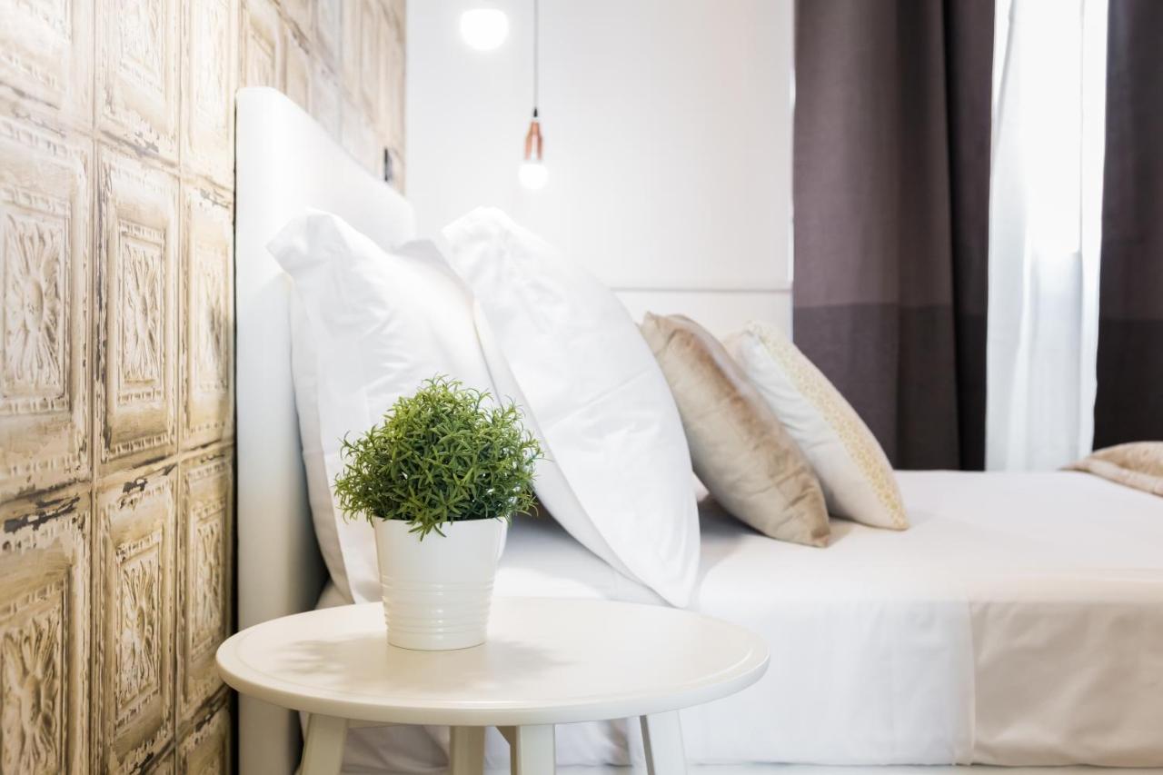 Bmga L Glam Industrial 3-Bed Apartment In Termini Roma Esterno foto