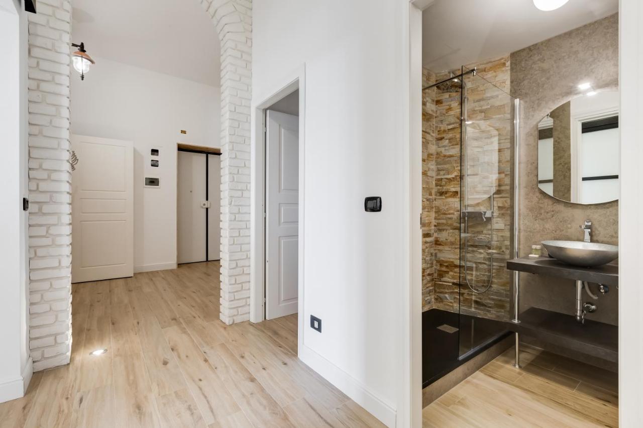 Bmga L Glam Industrial 3-Bed Apartment In Termini Roma Esterno foto